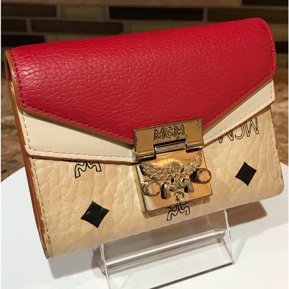 MCM Visettos Signature Leather Wallet πβ€οΈπ₯ - Picture 11 of 17